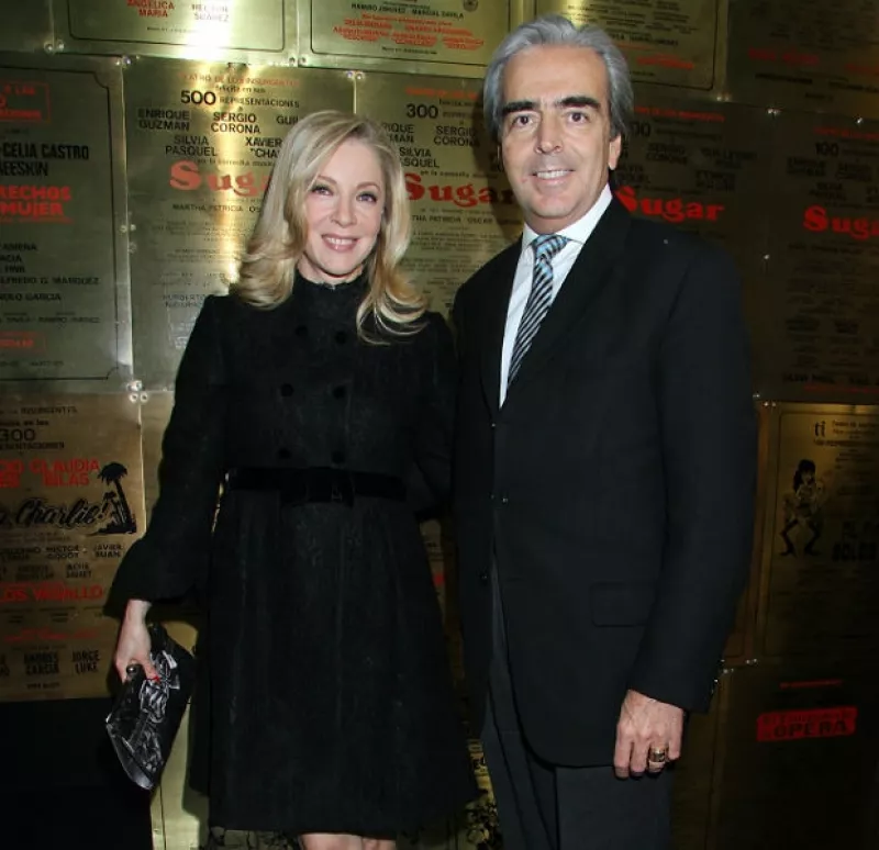 La actriz y su esposo Lorenzo Lazo fueron asaltados durante el fin de semana y pidieron justicia al Jefe de Gobierno del Distrito Federal por medio de Twitter.