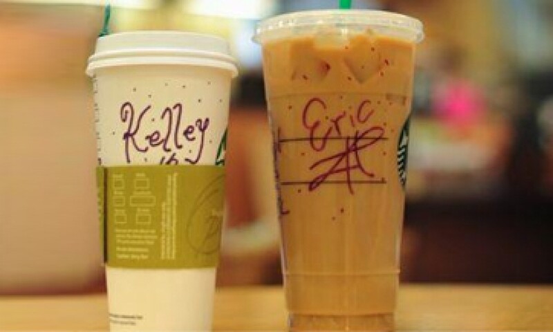 La marca cuenta con 21,000 tiendas en 65 países. (Foto: Twitter Starbucks Newsroom)