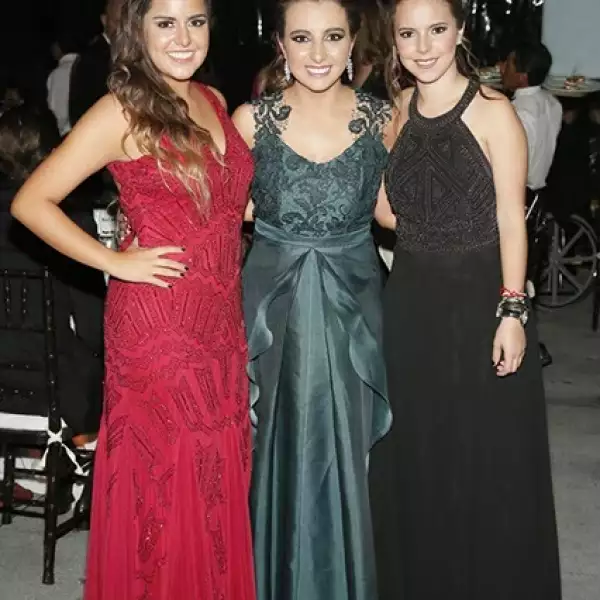 Isabel Amador,Carmen Bezauri y Lucía Esteve