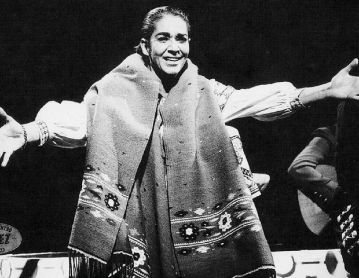 En noviembre de 2009, la cantante abrió su corazón a la revista Quién y contó algunos pasajes de su vida.
