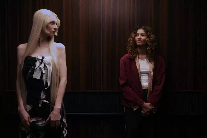 hunter-schafer-zendaya.jpg