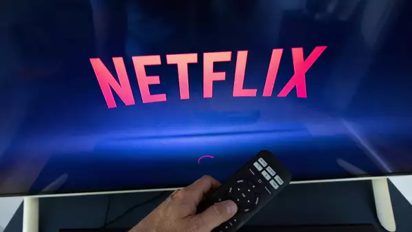 La función Manage Access and Devices de Netflix permite expulsar dispositivos que tienen acceso a una cuenta (Fotografía temática de Netflix)