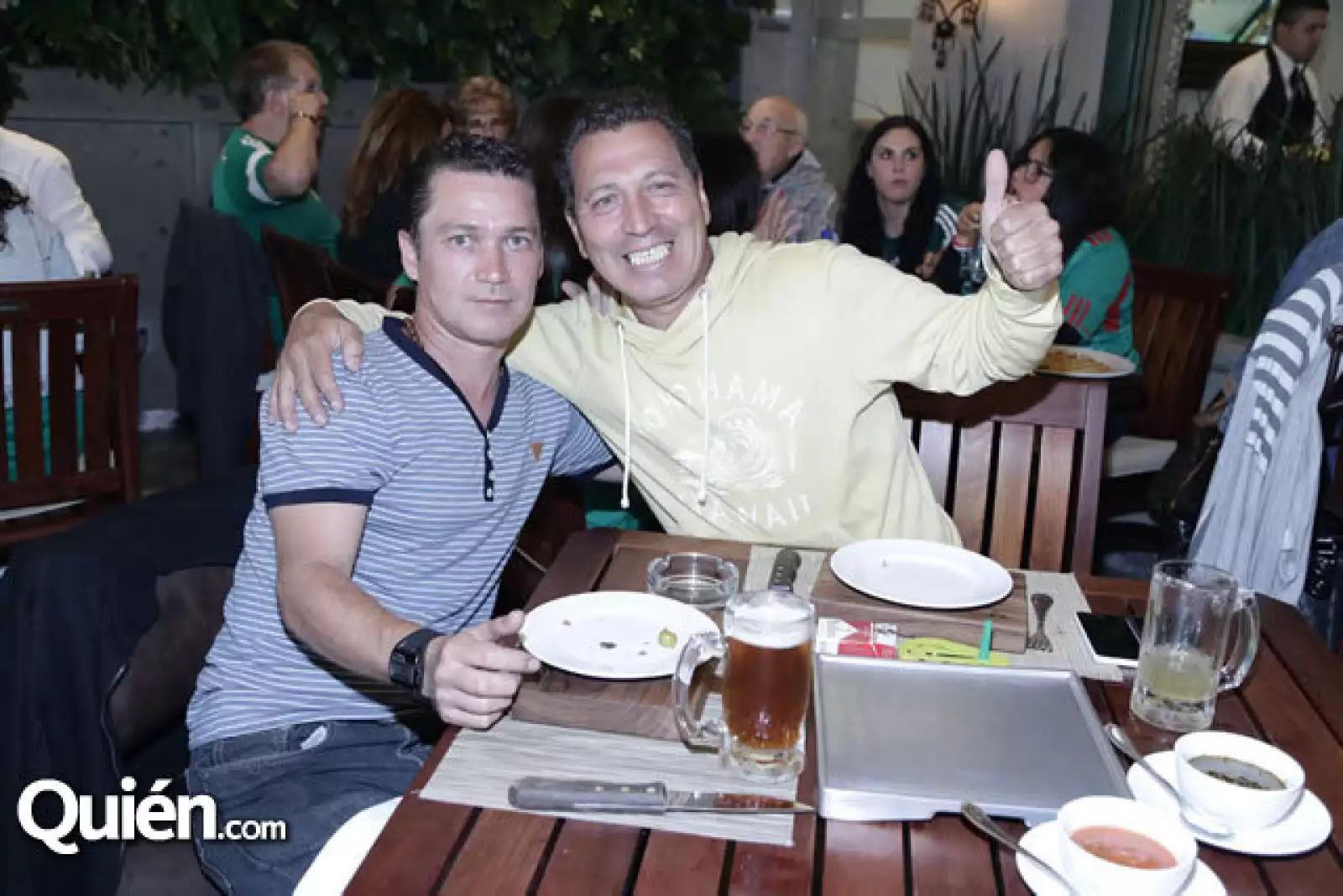 Ronny Meneses,Henrie Meneses
