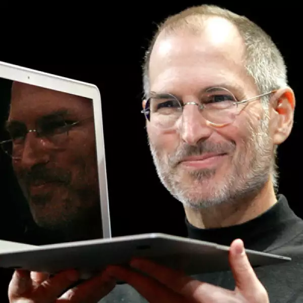 Se puede entender a Jobs como la encarnación del sueño americano: consiguió éxito, pese a sus orígenes humildes.