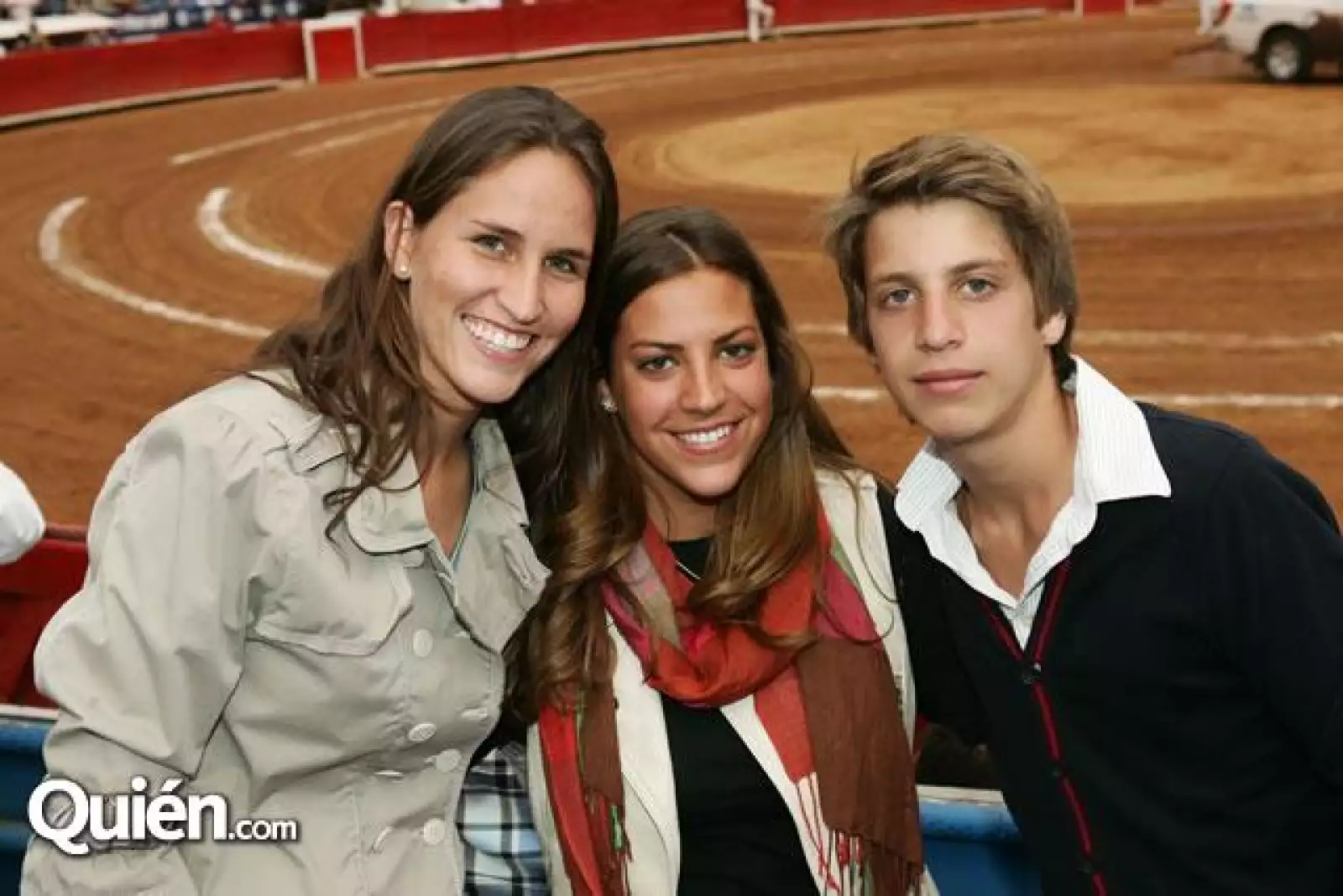 Isabel Vaca,Laura,Alejandro Ballín