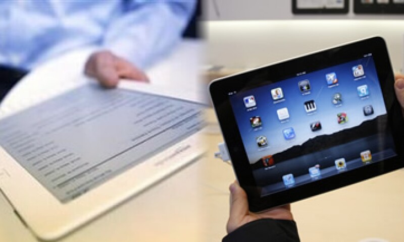 El Kindle se ha vendido bien en la era de la iPad, desafiando las predicciones de que las aplicaciones convertirían al Kindle en un dispositivo marginal. (Foto: Especial)