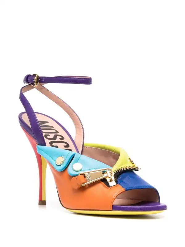 moschino.jpg