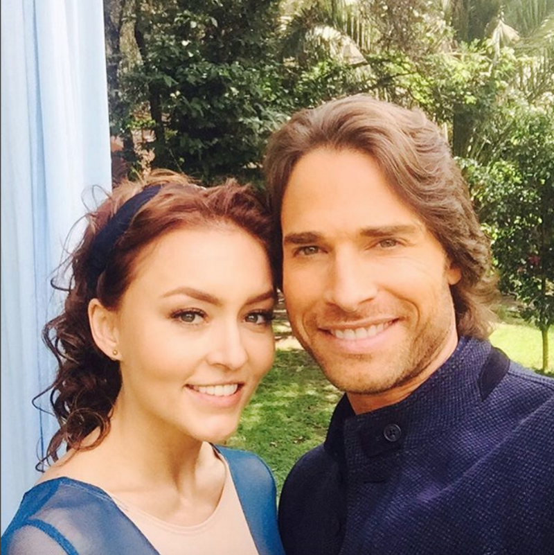 Sebastian Rulli y Angelique Boyer en Tres Veces Ana