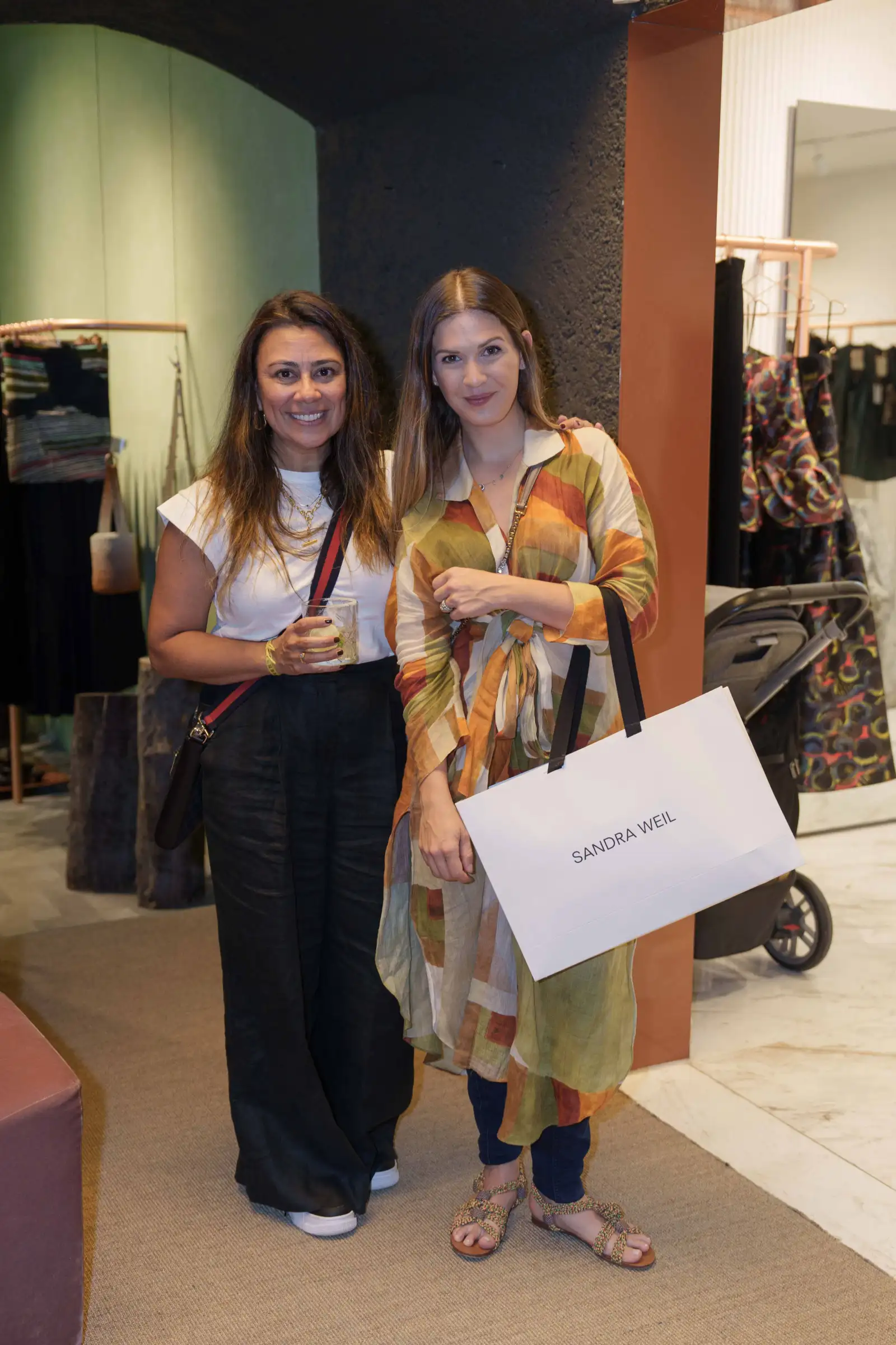 080923SANDRAWEILBOUTIQUE38.jpg
