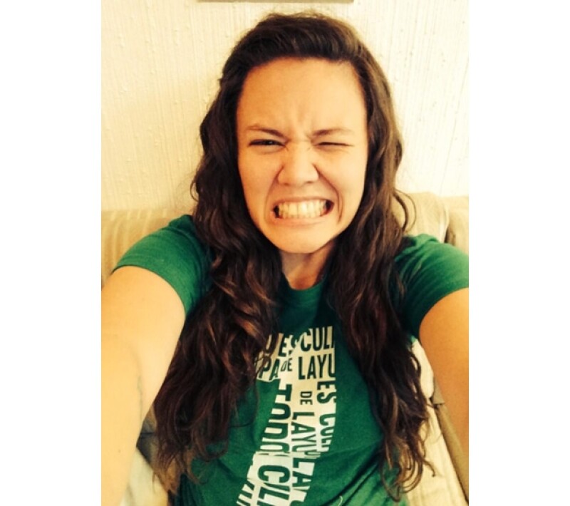 Joy no se quedó atrás y también compartió una selfie con su playera `Todo es culpa de Layún´.