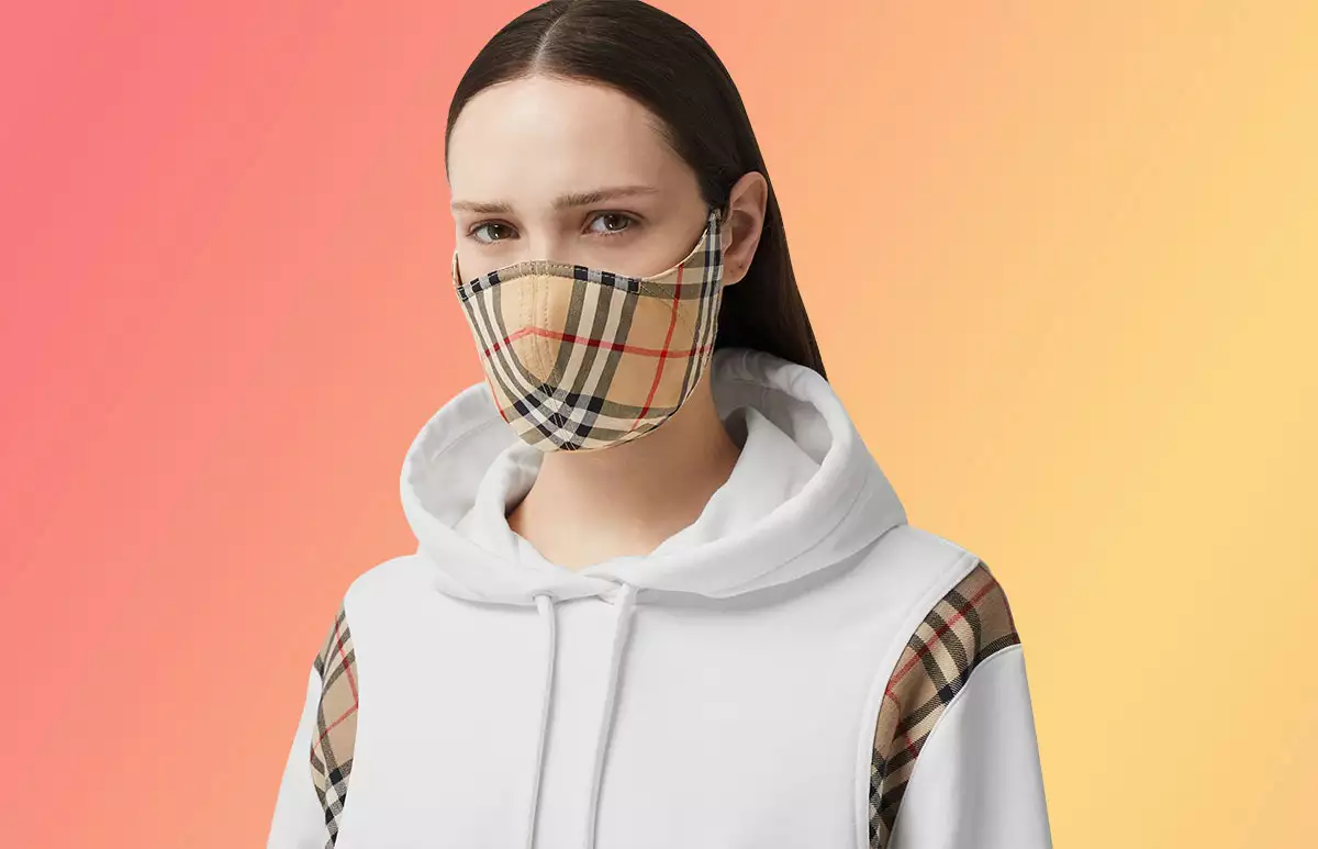 cubrebocas-face-mask-mascarilla-burberry.jpg
