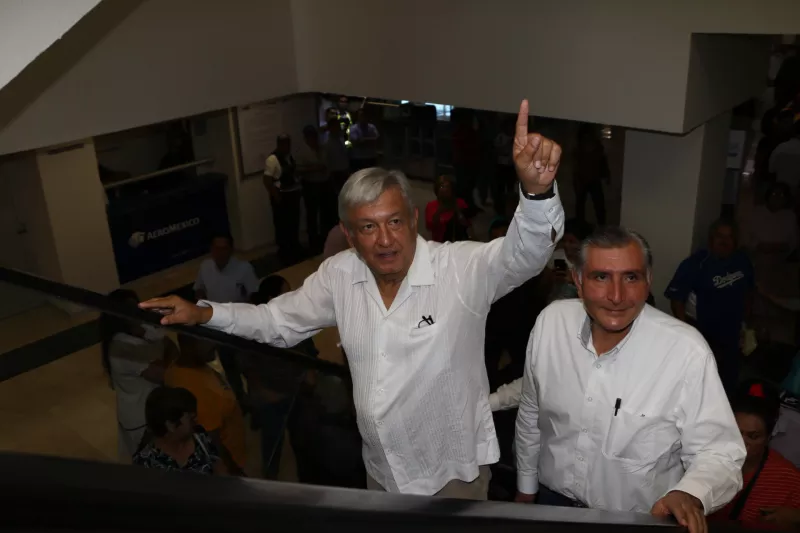 AMLO_y_Adan_Augusto-1.jpg