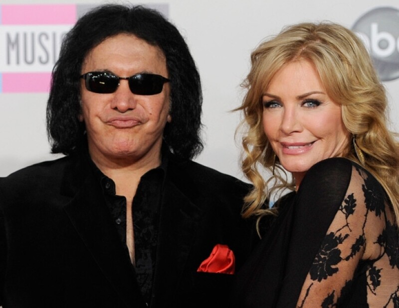 Gene Simmons y Shannon Tweed visitan muy seguido al dermatólogo Charles Rish.