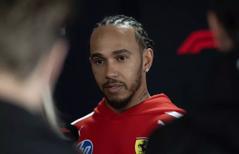 F1: Hamilton asegura estar en mejor forma que sus rivales