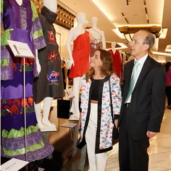 Paola y Juan Manuel Wong