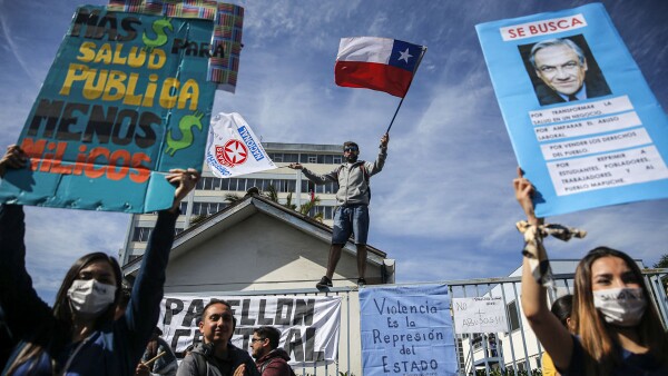 CHILE-TRANSPORT-METRO-PROTEST