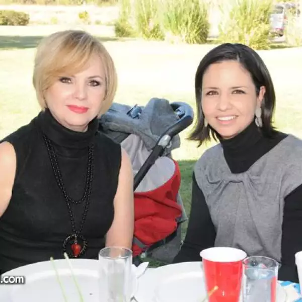 Marcela Dieguez de González,Mónica González