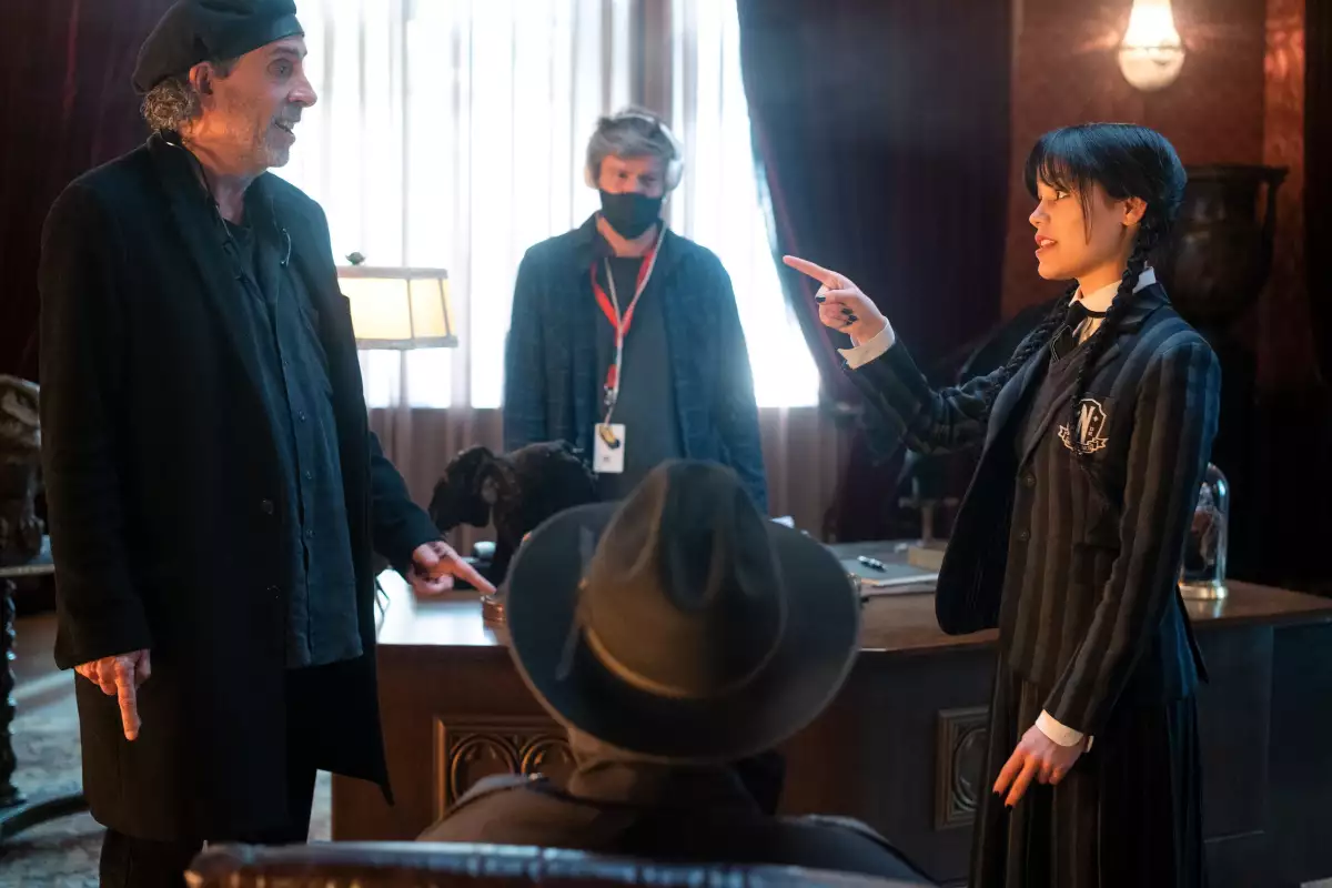 jenna-ortega-tim-burton.jpg