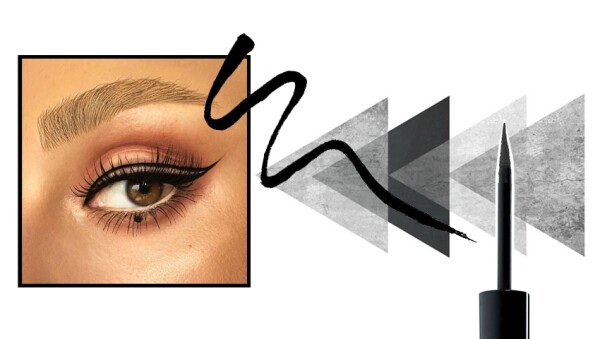 El negative space eyeliner es la tendencia del momento.