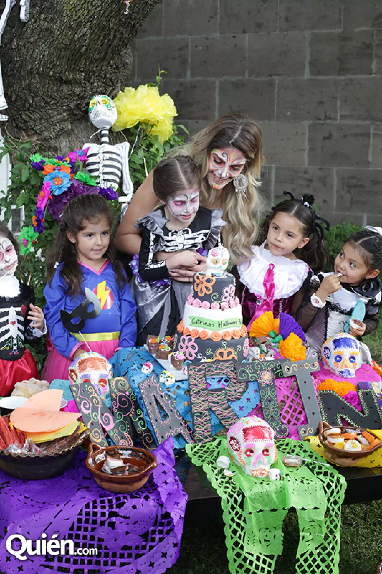 Emilia Stupini,Martina Alcocer,Natalia Alcocer,Emilia Jiménez y Dani Mendoza