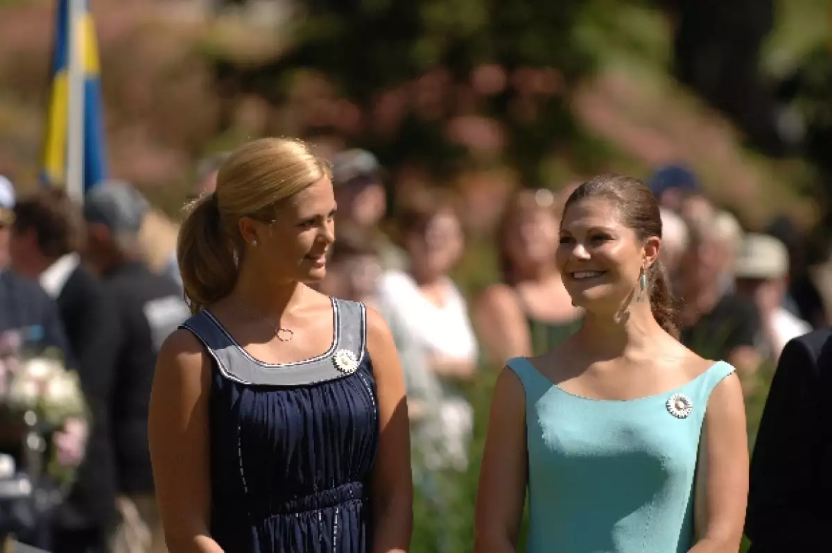 Una visita a Nueva York por parte de Victoria podría mejorar la relación de las hijas del Rey.