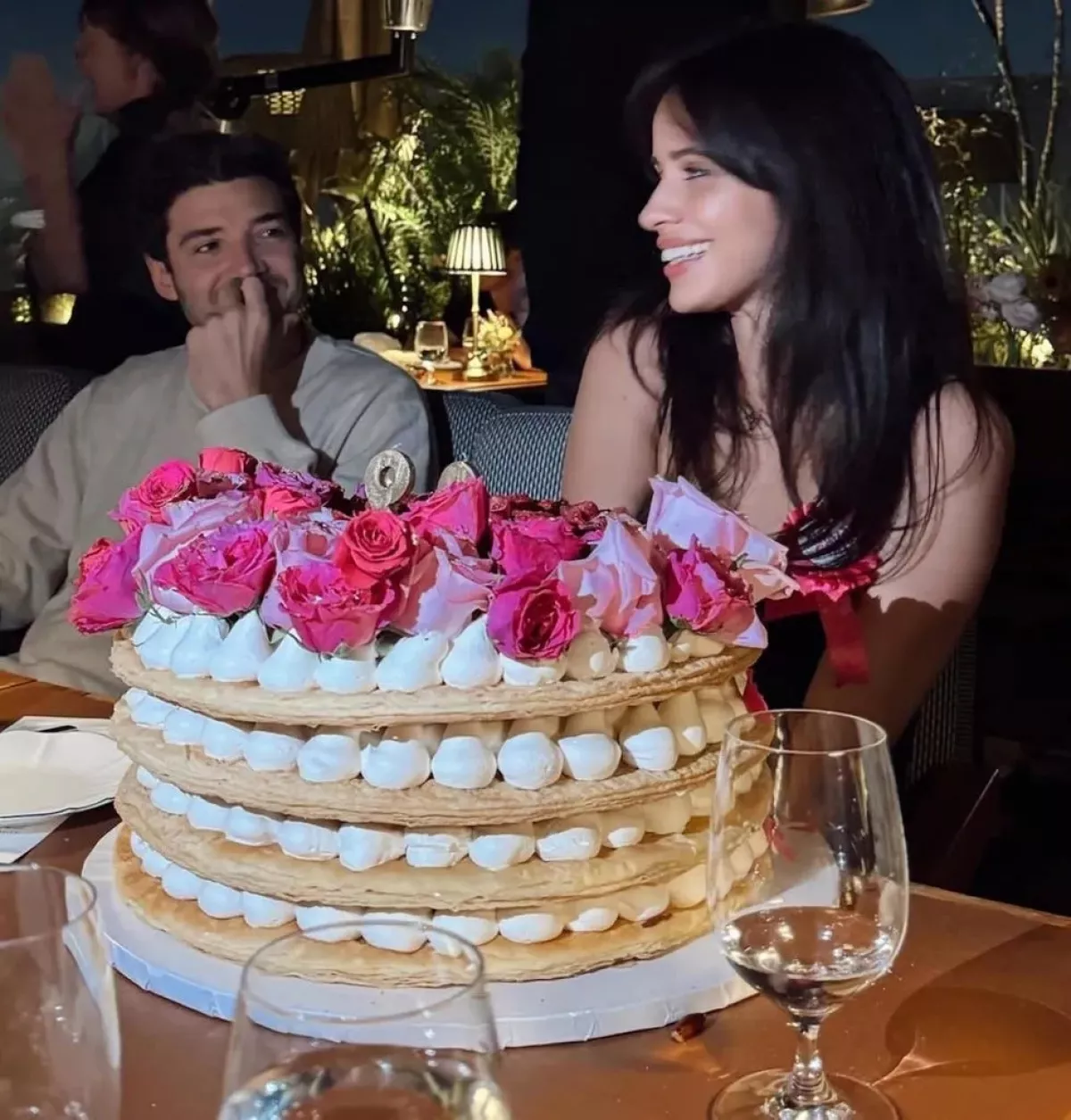 Camila Cabello y Henry Junior Chalhoub