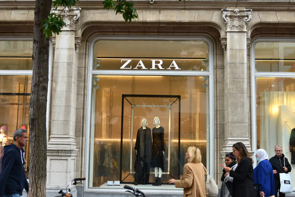 Zara es una de las marcas más reconocidas de fast fashion. (Thierry Hebbelinck/Getty Images)