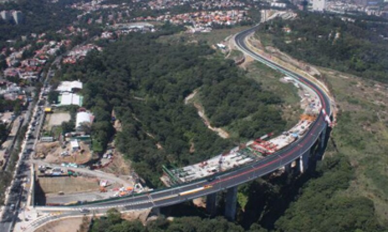 En abril de 2010, el GDF otorgó el título de concesión de la Supervía a OHL y Copri Infraestructura. (Foto: Tomada de Facebook.com/SuperviaDF)