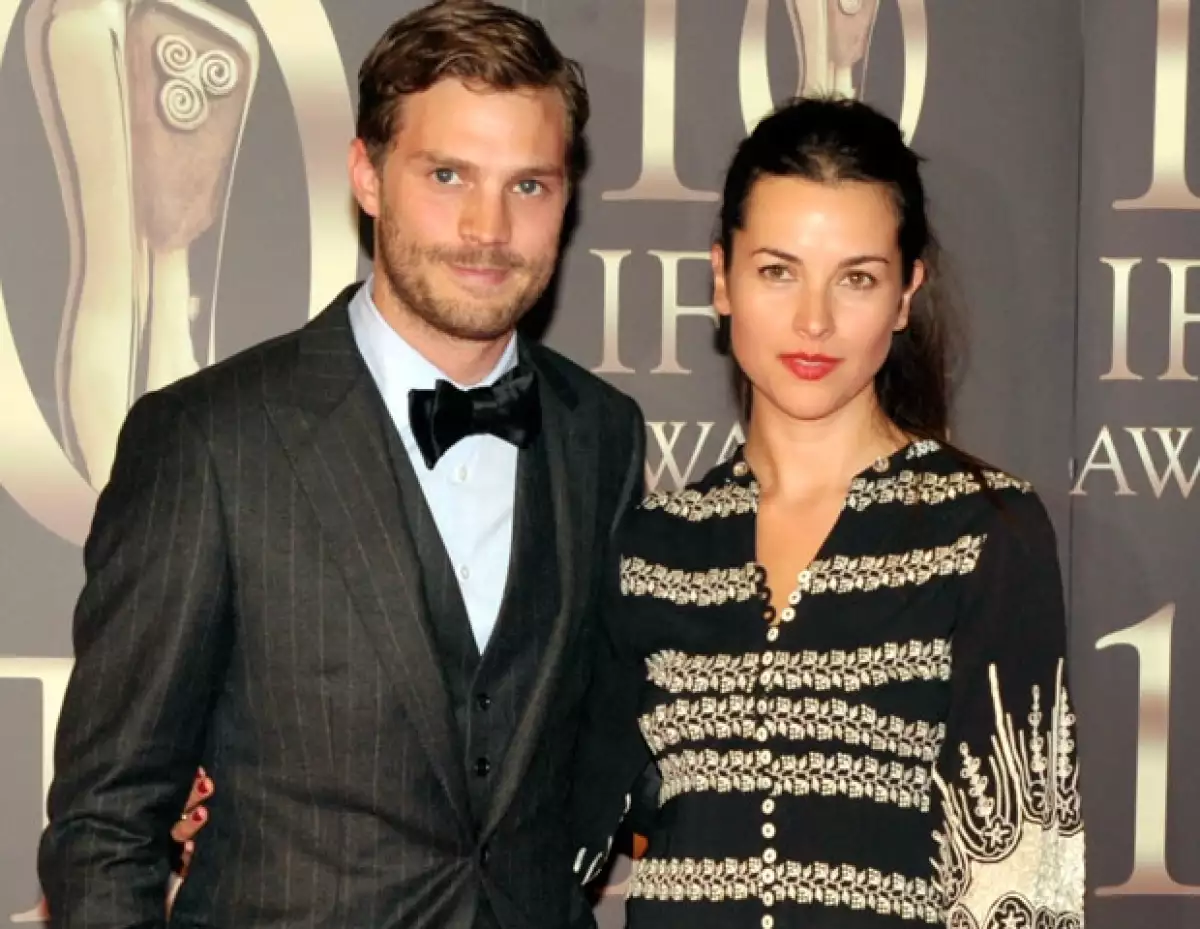 Us Magazine publicó en exclusiva que el protagonista de la tan esperada película dio la bienvenida a una niña lado de su esposa Amelia Warner.