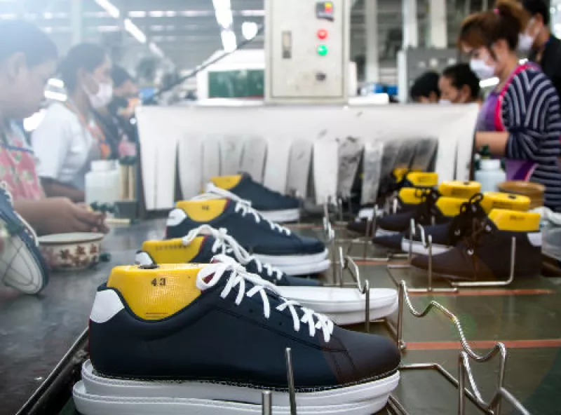 f�brica de zapatos 2