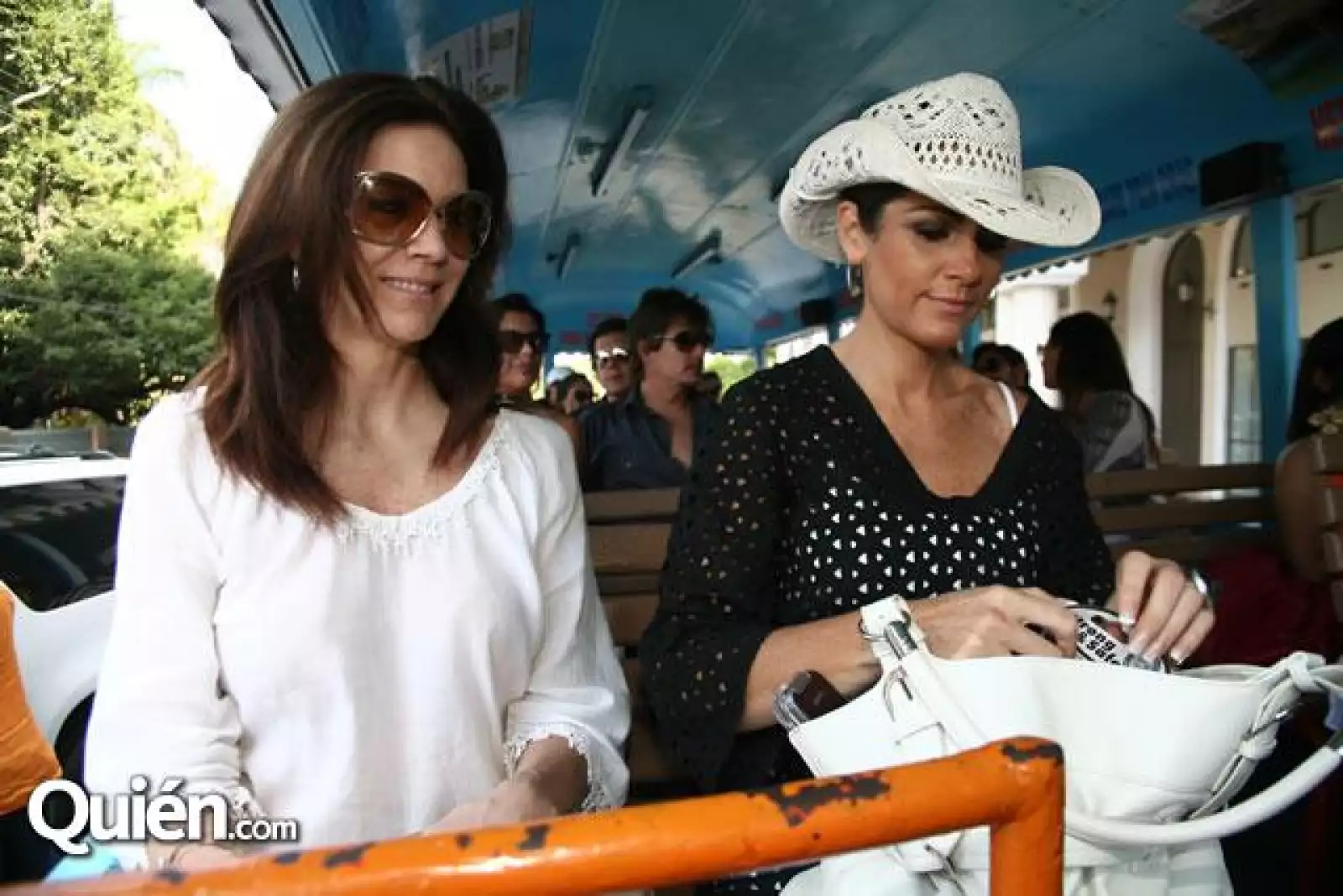 Jessica Fallon,Luz Blanchet