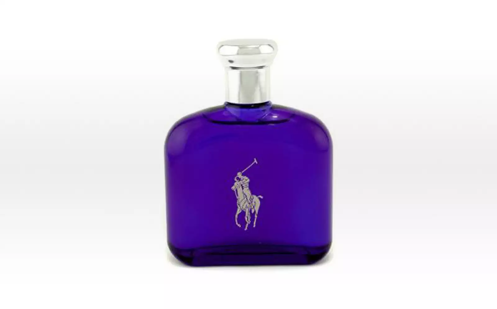 Calma su piel después del afeitado y elimina las irritaciones.