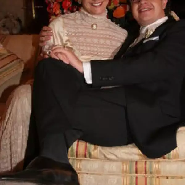 Mariana Salinas, Alonso Garcia Borja