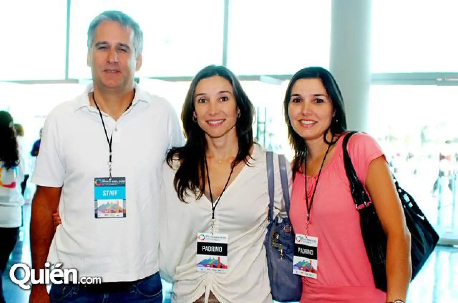 Richard Sheppard,Claudia Martínez y Gabriela Martínez