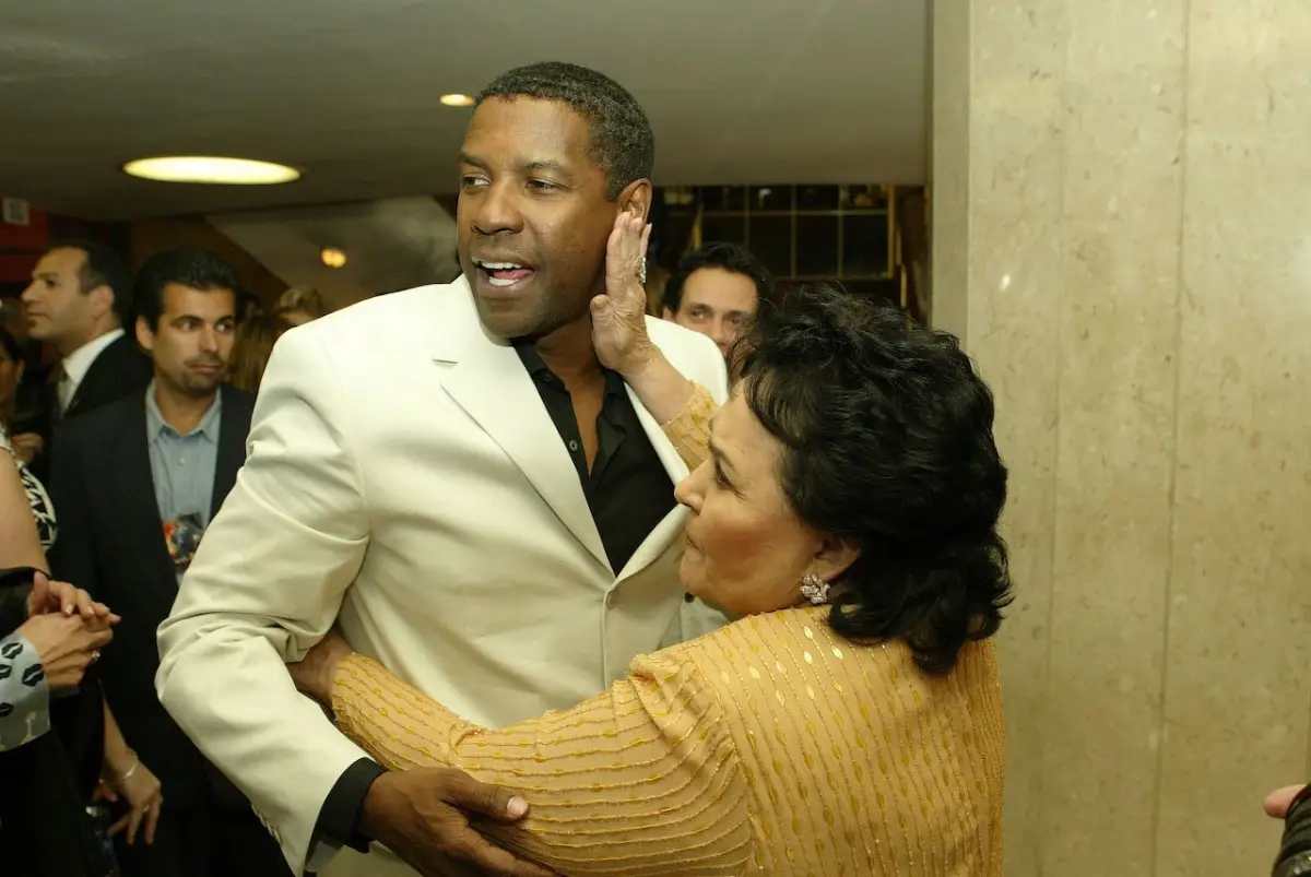'MAN ON FIRE' FILM PREMIERE, LOS ANGELES, AMERICA - 18 APR 2004