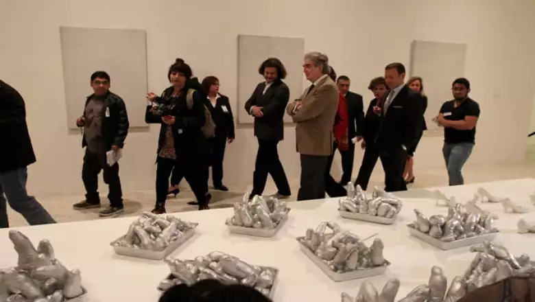Luego de viajar por Argentina y Brasil, ha roto récords de asistencia al recibir casi dos millones de visitantes desde que comenzó su gira por Latinoamérica.