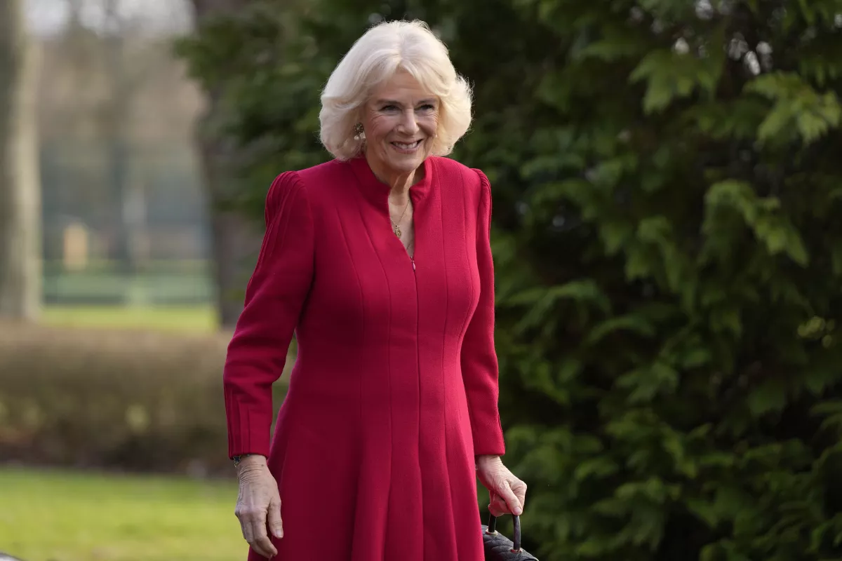 reina-camita-coronel-guardia-granaderos