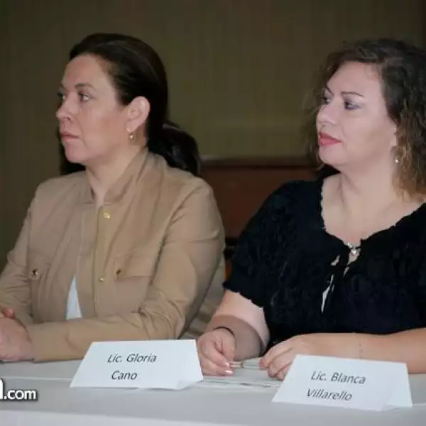 Edna Alanís y Gloria Cano