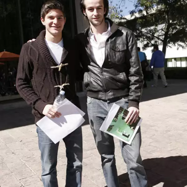 Damian Ferrer,Juan Pablo Vargas