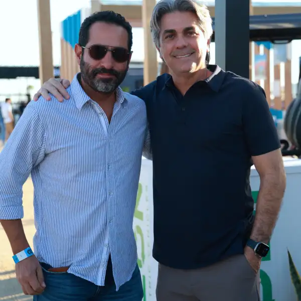 Víctor Hugo Gasca y Roberto Lomelin 