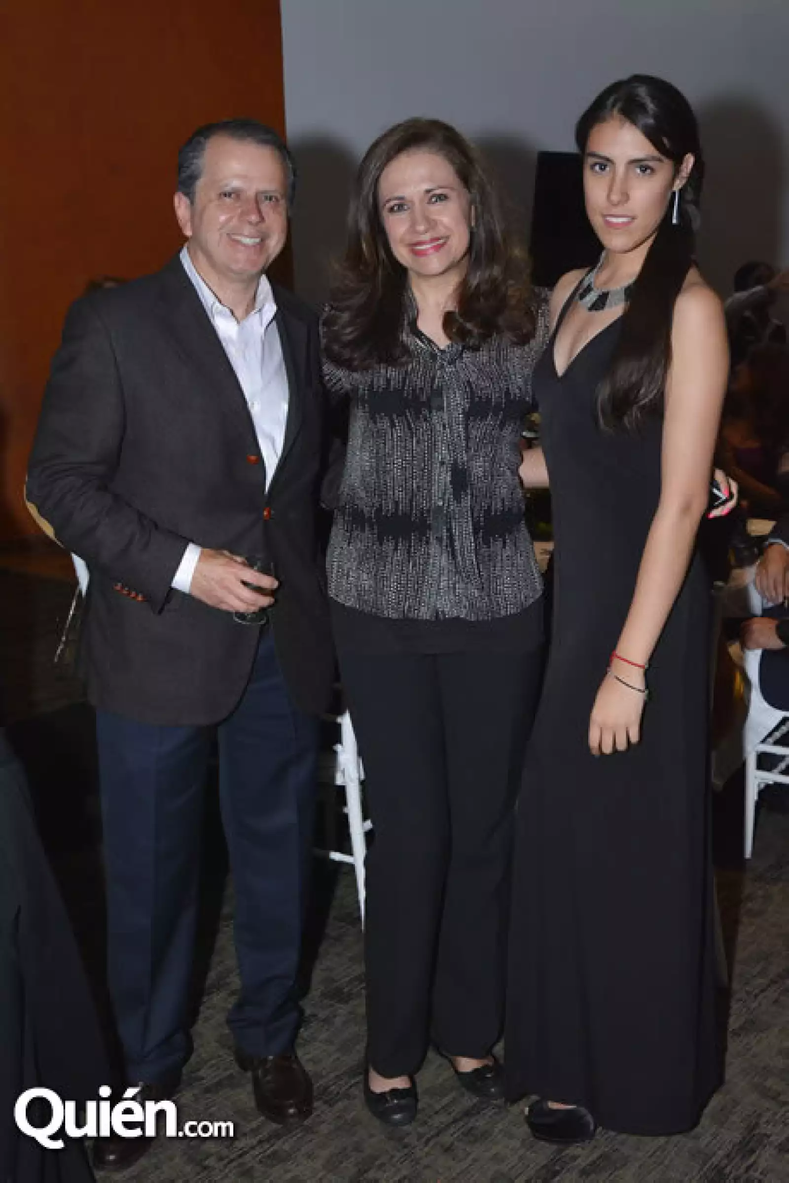 Ernesto Vázquez,Julieta Lujambio,Alejandra Montalbo