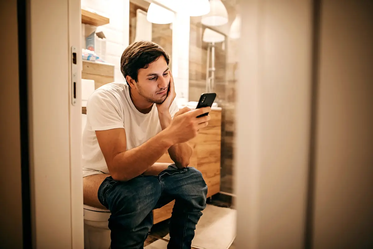 uso del teléfono en el baño promedio de horas