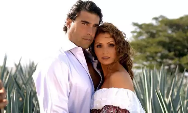 Angélica Rivera y Eduardo Yáñez.jpg
