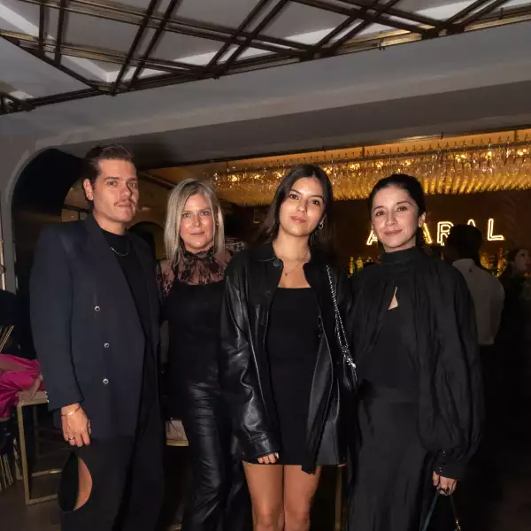 David Souza Bárbara Guzmán, Majo Quintero, Roxana Phillips