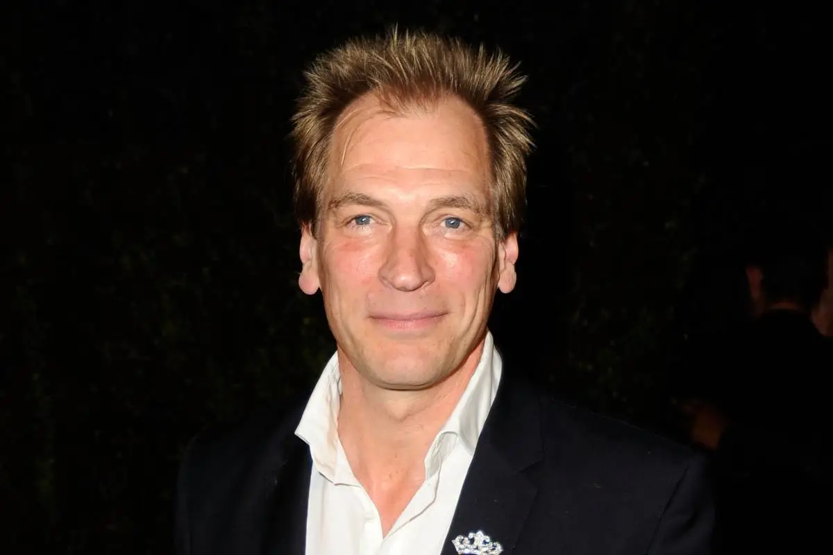 julian-sands.jpg