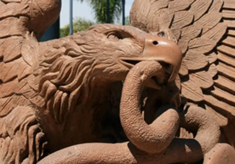 Shields invita a los legisladores a abandonar el miedo a pensar diferente para cambiar al país. (Foto: Archivo)