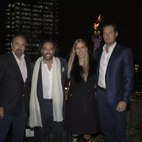 Jorge Perez, Jon Paul Perez, Marcos Fasja y Taly Fasja.jpg