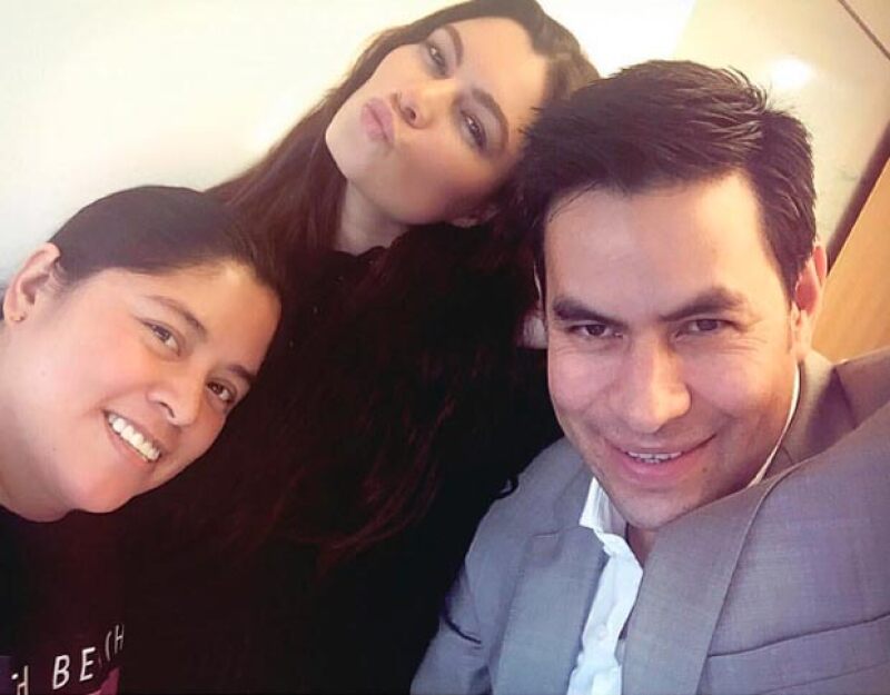 Esta fue la foto que confirmó, pues aquí aparece con Alfredo Cedillo, director de Playboy.