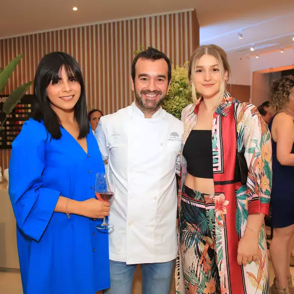 Fernanda Murillo , Rafa Vidal y Majo Orozco