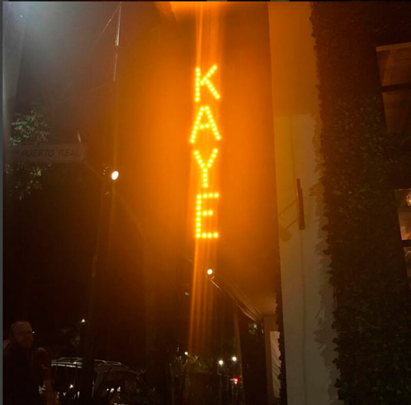 Más tarde Eva fue celebrada en el restaurante Kaye, ¿habrá cenado con Pepe Bastón?
